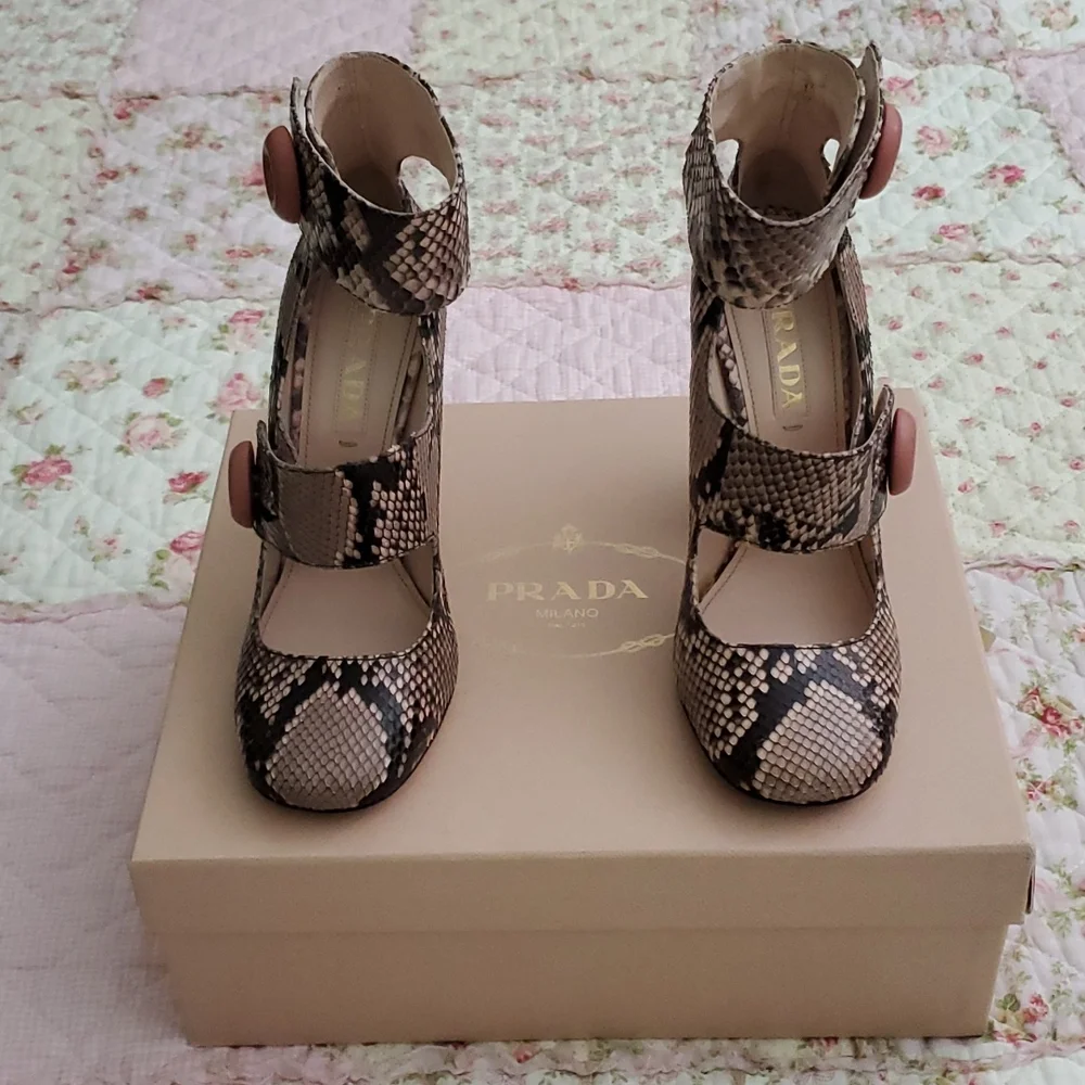 Prada python ankle strap marry jane pumps Calzature Donna Cipria button hot 37 7 - Picture 6 of 17